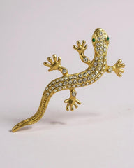 Vintage Rhinestone Lizard Brooch – Gecko design with green eyes. A playful touch of elegance