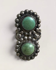 THE MOSSY GREEN AUTHENTIC NAVAJO TRIBAL RING VINTAGE NATIVE AMERICAN ARTISTRY