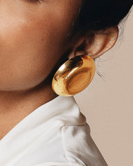 Vintage Bold Golden Round Stud Earrings – Gold Plated