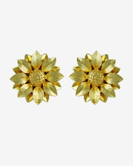 Vintage Sarah Coventry Flower Clip-On Earrings – Classic Mid-Century Elegance