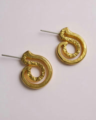 Chic Vintage French High-End Gold Plated Swirl Studs
