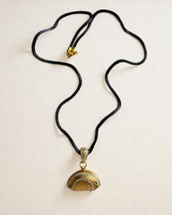 Vintage 1980s Swarovski Crystal Puff Handbag Pendant Necklace on Silk blue black Cord – Swan Signed