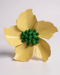 Vintage Enamel Petal Brooch – Mid-Century Floral Elegance Yellow & Green
