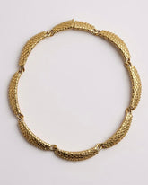 Vintage Textured Gold-Plated Collar Necklace – Timeless Elegance