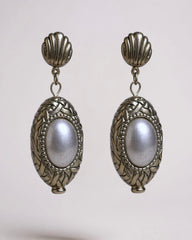 Elegant Vintage Silver Toned Oval Cabochon Stud Earrings