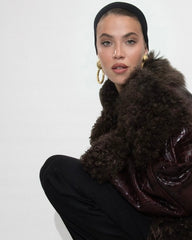 90s Power Glam, Bold Gold Elegance