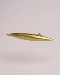 L’Objectif | Sculptural Gold-Plated Brooch – Made in France